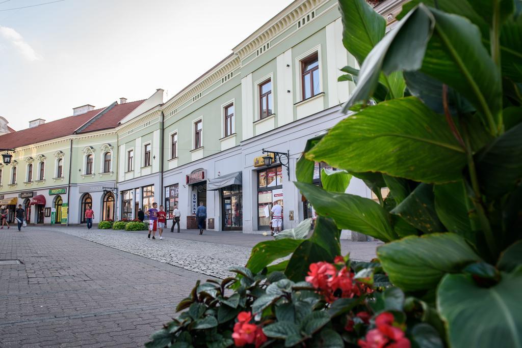 Apartamenty Walowa 4 Тарнув Экстерьер фото